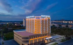 Country Inn & Suites by Radisson Hong'an Economic Development Zone