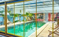 Banana Alaçatı Food & Stay - Adults Only