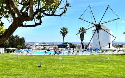 ALBUFEIRA SUNSET WITH POOL by HOMING