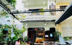 Shark Homestay