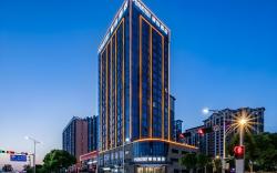 Country Inn & Suites by Radisson Jiujiang Balihu International Automobile City