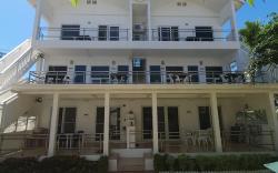 Clubboracay Apartelle