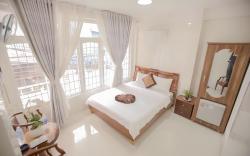 Quý Hòa Hotel & Apartments 