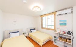 Dolcorom Seongsan2 [Dolkorom Seongsan Branch 2 - Room 201]