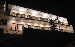 Hotel Lake Paradise Inn