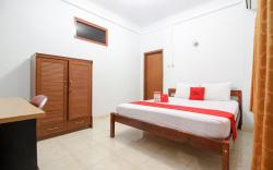RedDoorz Plus near Alun Alun Selatan