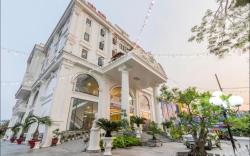 Tan An Palace