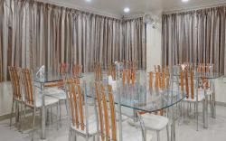 Townhouse Oak Orchard Hotel