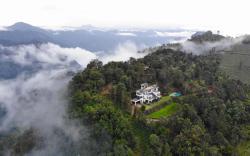 Chateau Woods Resort