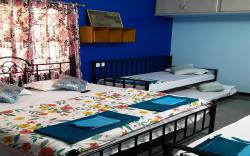 Konnectify Quintuple - 5 Person Room Suite