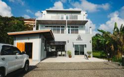 The Lake House Ko Yo