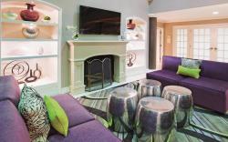 La Quinta Inn & Suites by Wyndham Macon