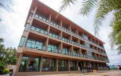 Triple O Phala Beach