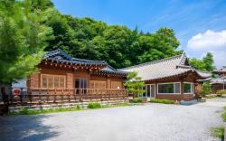 Yongin Yejik Hanok Pension
