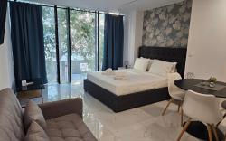 Nikis 20 Suites