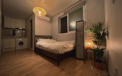 Jnineguesthouse