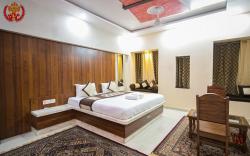 HOTEL AJEET PALACE 