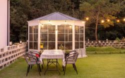 Gangneung WhiteN Pension