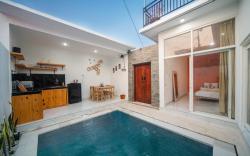 2BR private villa roof top sunset & vineyard view