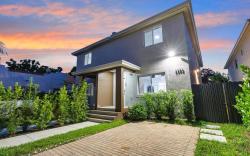 Little Haiti 4BR Home – Outdoor Space & Hi-Tech