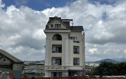 Capital O 1208 Phong Van Villa