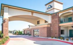 Days Inn by Wyndham Baytown East