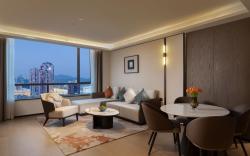 Yuexiu Hotel Guangzhou, Curio Collection by Hilton