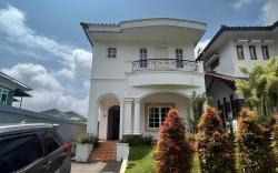 Villa MaMA Puncak resort