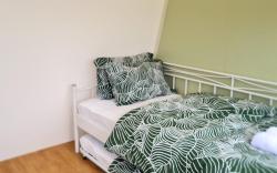 Over Easy Glamping Tenda Cinta #3