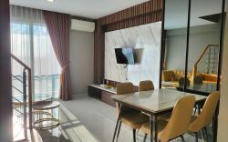 Great Deal Apartemen Grand Jati Junction unit 1811