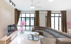 Muji Style 5BR Ferringhi Beach House 15Pax