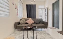 LovelyCozy11A#6pax#Netflix#AlmaBukitMertajam