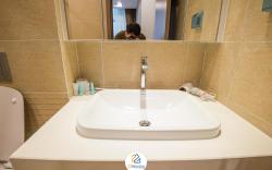 TWO bedrooms apartment vinhomes metropolis