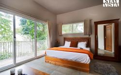 StayVista at Cave Song with Bonfire Free Breakfast