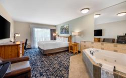 Three Bears Waterpark Resort Near Tomah, Ascend Collection Hotel