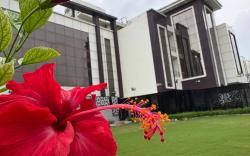 Hotel Opal Courtyard