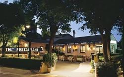 Logis Hotel Restaurant Le Flamant Rose camargue