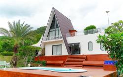 Honey Queen Resort