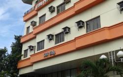 Cebu Pensione Plaza by HiveRooms