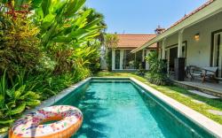 Jungle Amaranth - Exclusive 3BR Retreat in Canggu