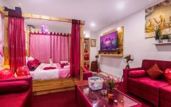 DSR Pink Suite's