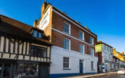 The George Hotel