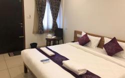 Hotel Amulya Regency 
