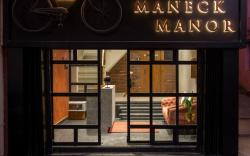 HOTEL MANECK MANOR
