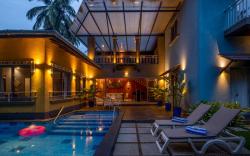 Beach holiday+Pool+Service @Candolim 4br