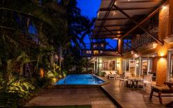 Beach 9 min walk 4br Villa with pvt pool and cook