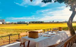 Field villa