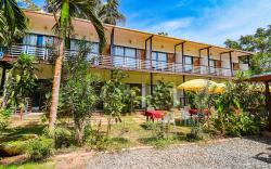 Yogitree Beach Resort & Cafe