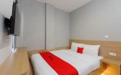 RedDoorz Plus @ Kedaton Lampung