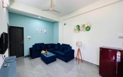 Home Escape 2BHK Apartment Near Bombay Hospital